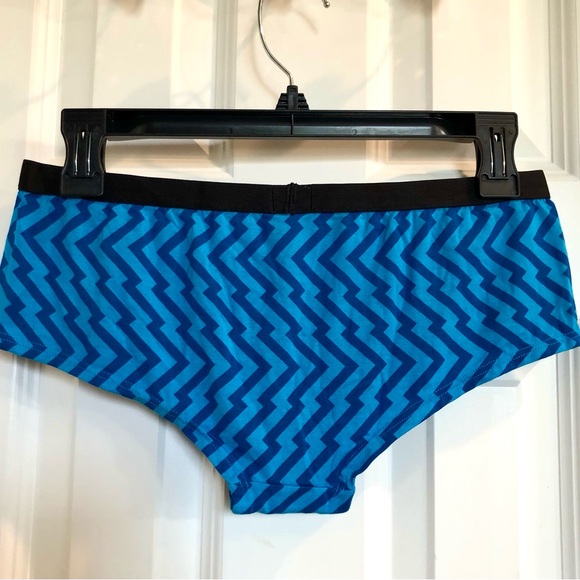 ME UNDIES - NEW - L Sz Medium - 3-Pack Cheeky Brief Undies/ALL SAME PATTERN - Picture 3 of 9